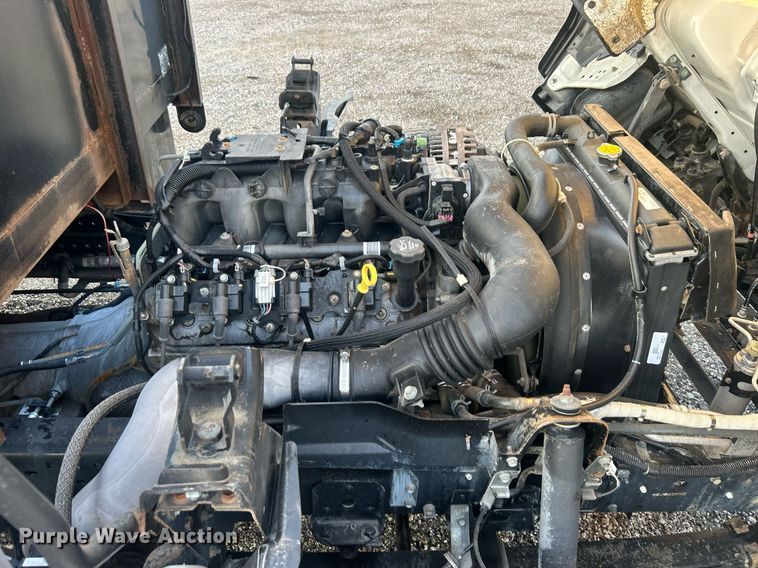 image for item EG1079 2006 Isuzu NPR flatbed truck