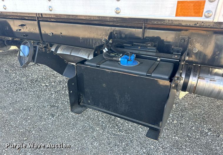 image for item EG1087 2013 Ford  F650 box truck