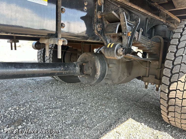 image for item EG1087 2013 Ford  F650 box truck