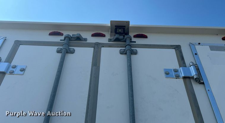 image for item EG1087 2013 Ford  F650 box truck