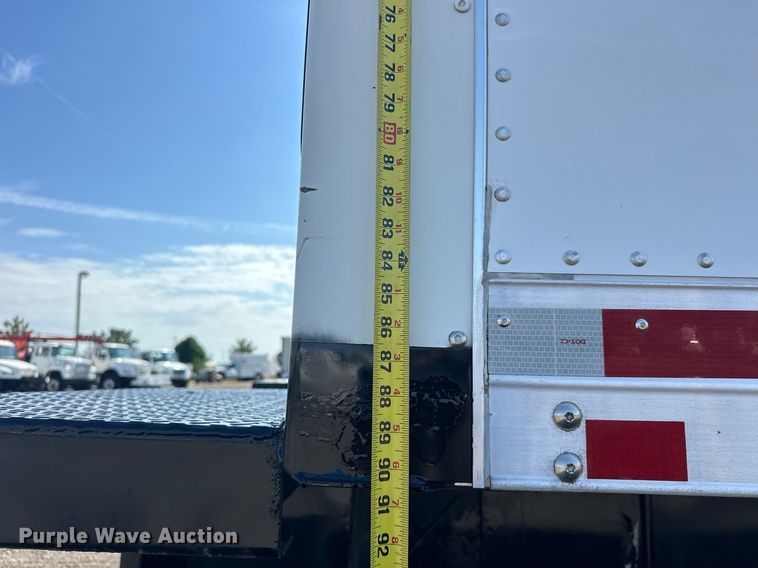 image for item EG1087 2013 Ford  F650 box truck