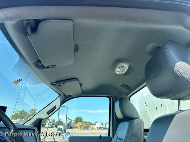 image for item EG1087 2013 Ford  F650 box truck