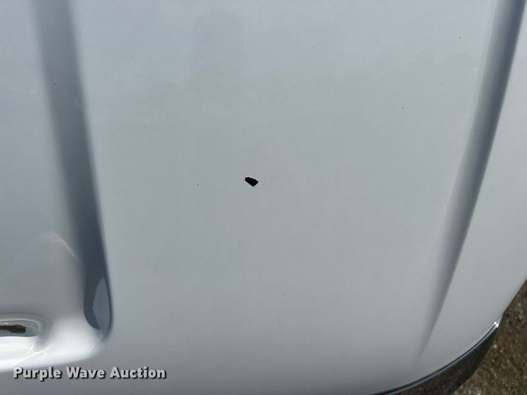 image for item EG1087 2013 Ford  F650 box truck