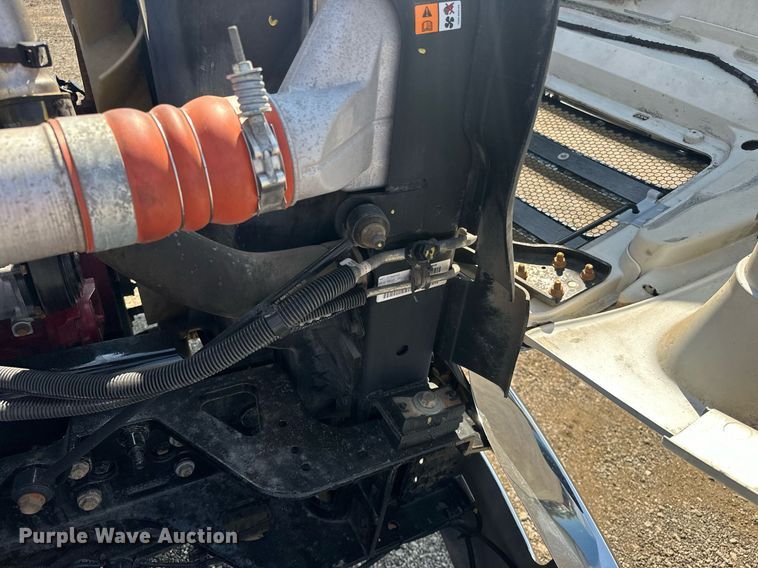 image for item EG1087 2013 Ford  F650 box truck