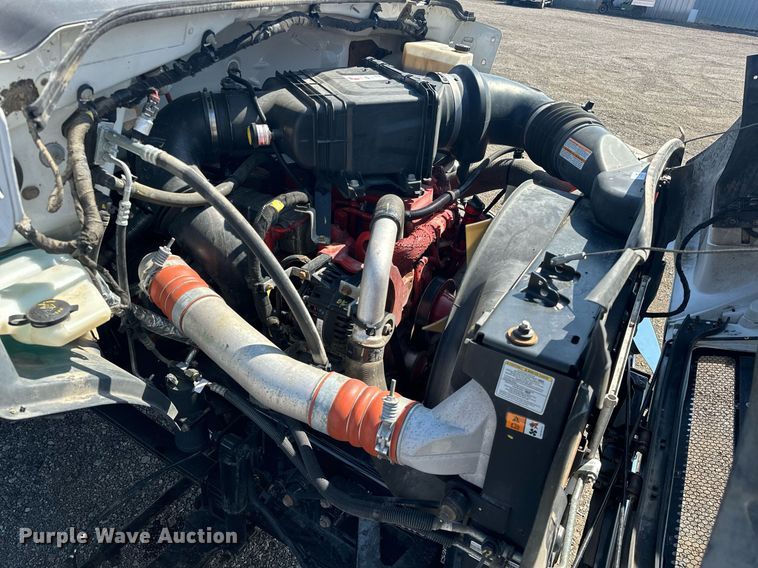 image for item EG1087 2013 Ford  F650 box truck