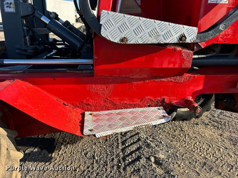 image for item EG1095 2000 Moffett M5000 forklift