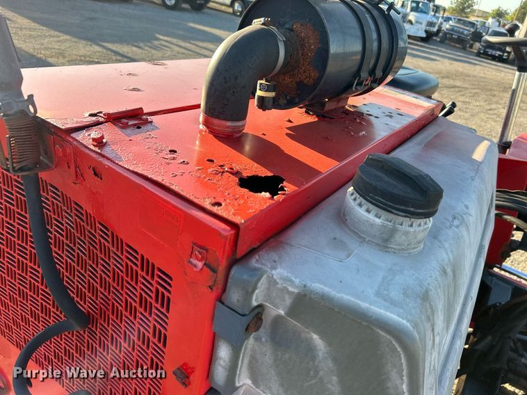 image for item EG1095 2000 Moffett M5000 forklift