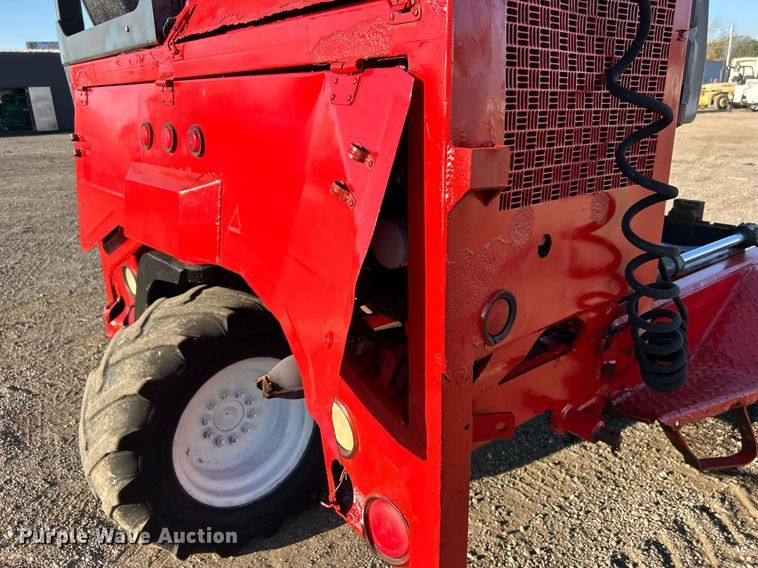 image for item EG1095 2000 Moffett M5000 forklift