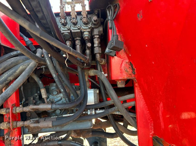 image for item EG1095 2000 Moffett M5000 forklift