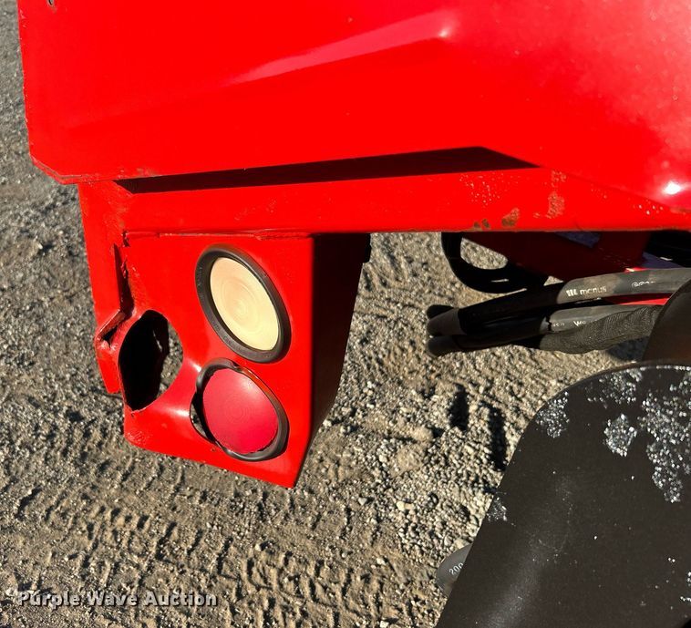 image for item EG1095 2000 Moffett M5000 forklift