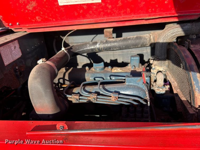 image for item EG1095 2000 Moffett M5000 forklift