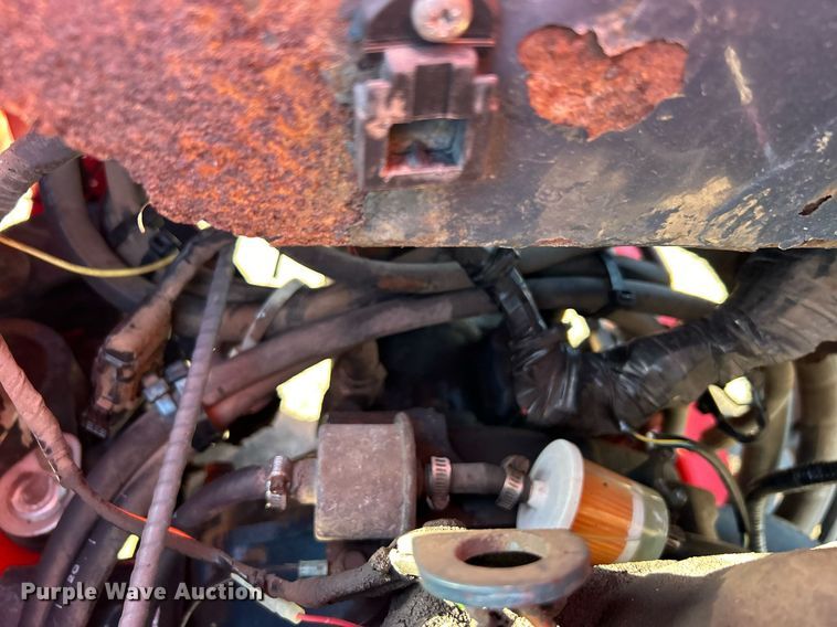 image for item EG1095 2000 Moffett M5000 forklift