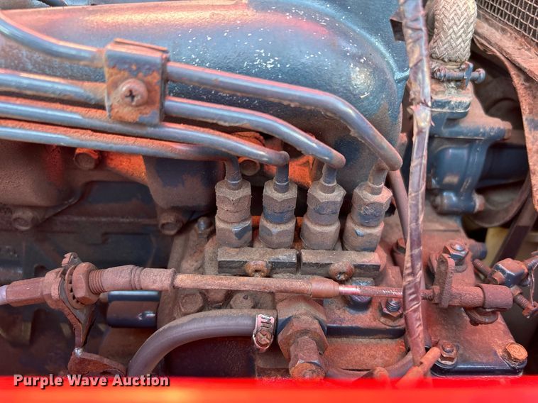 image for item EG1095 2000 Moffett M5000 forklift