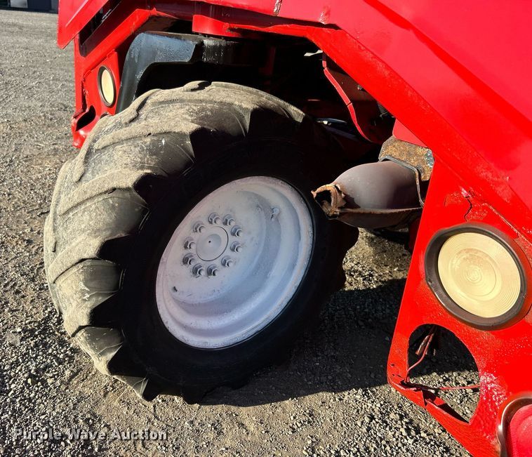 image for item EG1095 2000 Moffett M5000 forklift