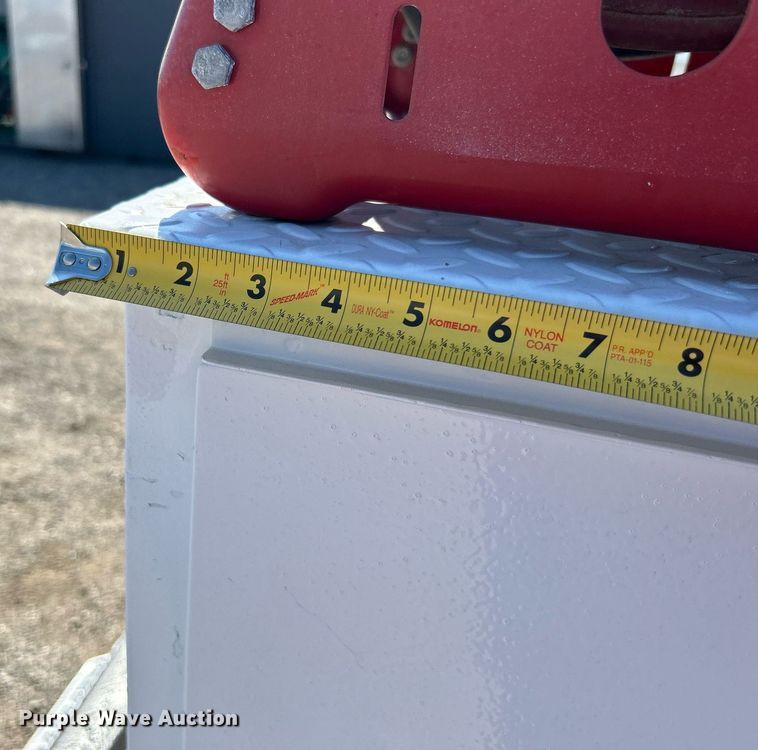 image for item EG1101 2012 Ford F550 Super Duty  SuperCab utility/ service truck