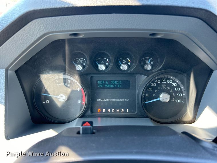 image for item EG1101 2012 Ford F550 Super Duty  SuperCab utility/ service truck