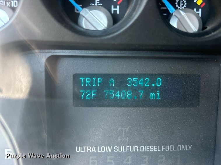 image for item EG1101 2012 Ford F550 Super Duty  SuperCab utility/ service truck