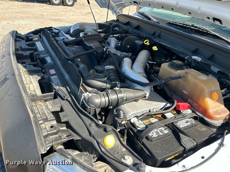 image for item EG1101 2012 Ford F550 Super Duty  SuperCab utility/ service truck