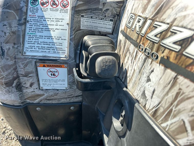 image for item EG1121 2004 Yamaha Grizzly 660 ATV