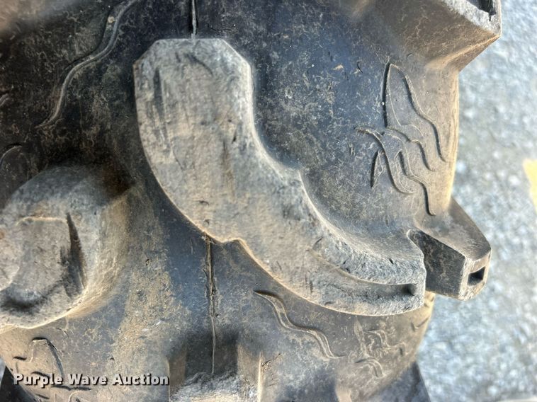 image for item EG1121 2004 Yamaha Grizzly 660 ATV