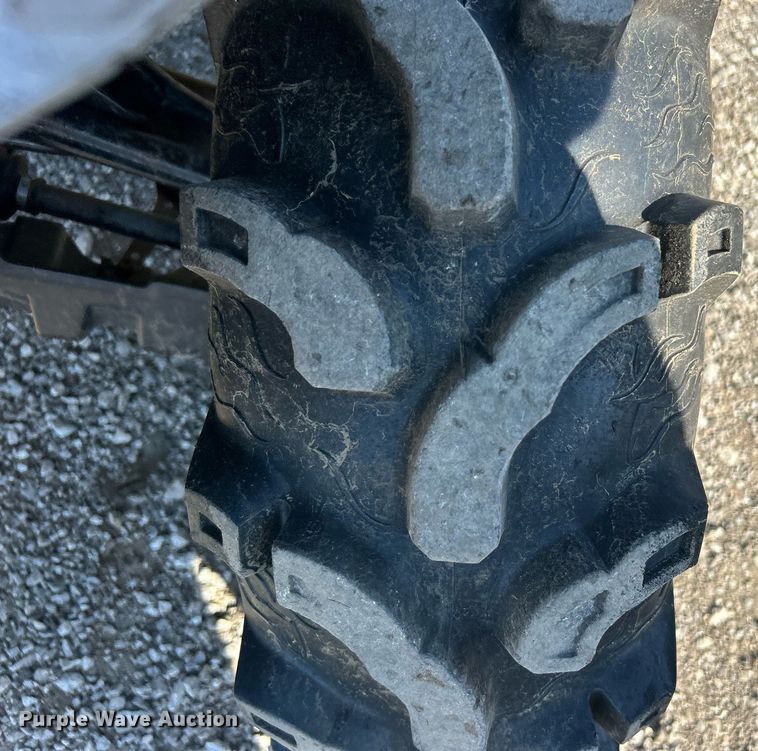 image for item EG1121 2004 Yamaha Grizzly 660 ATV