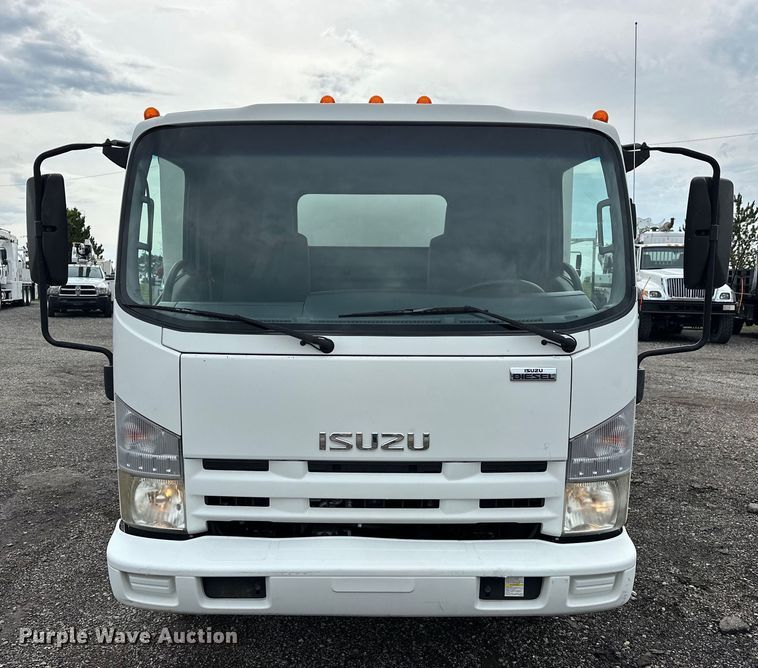 image for item EG1630 2012 Isuzu  NRR pressure washer truck