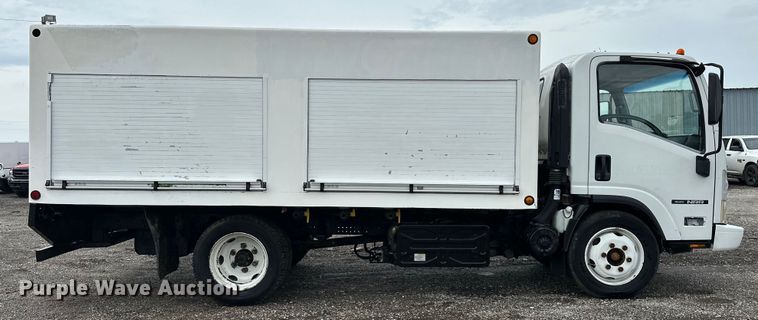 image for item EG1630 2012 Isuzu  NRR pressure washer truck