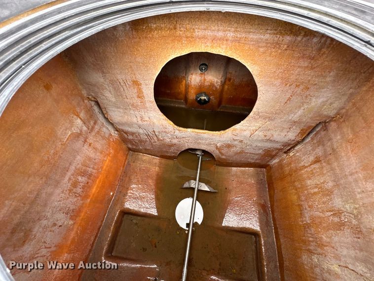 image for item EG1630 2012 Isuzu  NRR pressure washer truck