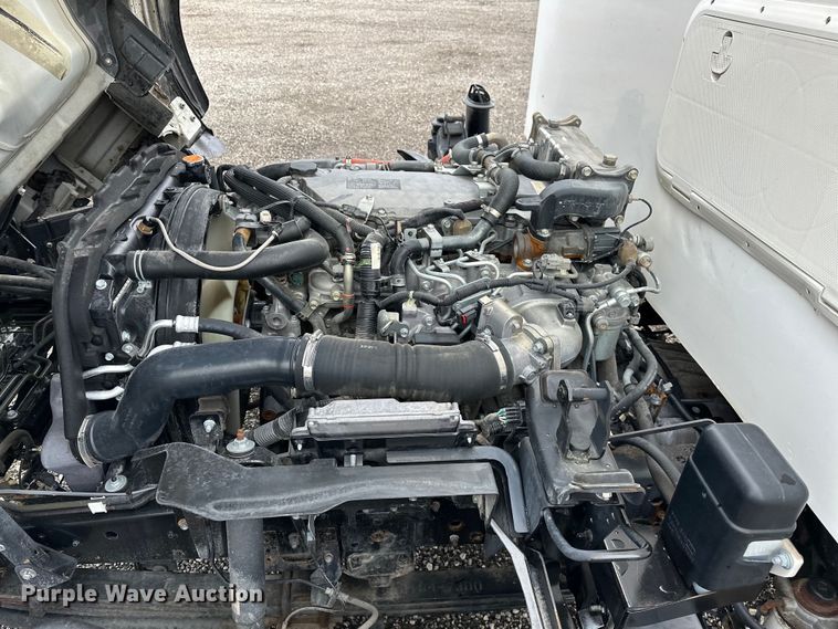 image for item EG1630 2012 Isuzu  NRR pressure washer truck