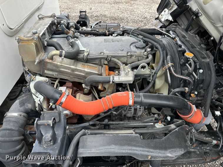 image for item EG1630 2012 Isuzu  NRR pressure washer truck