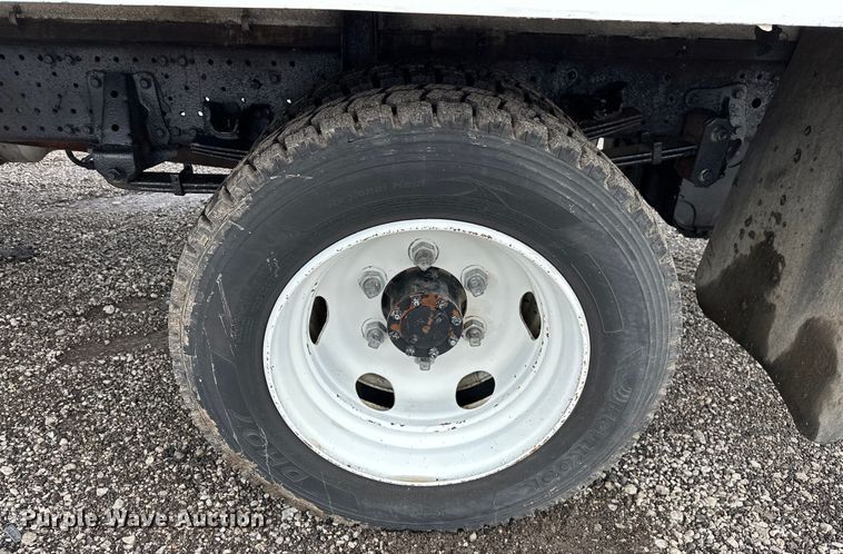 image for item EG1630 2012 Isuzu  NRR pressure washer truck