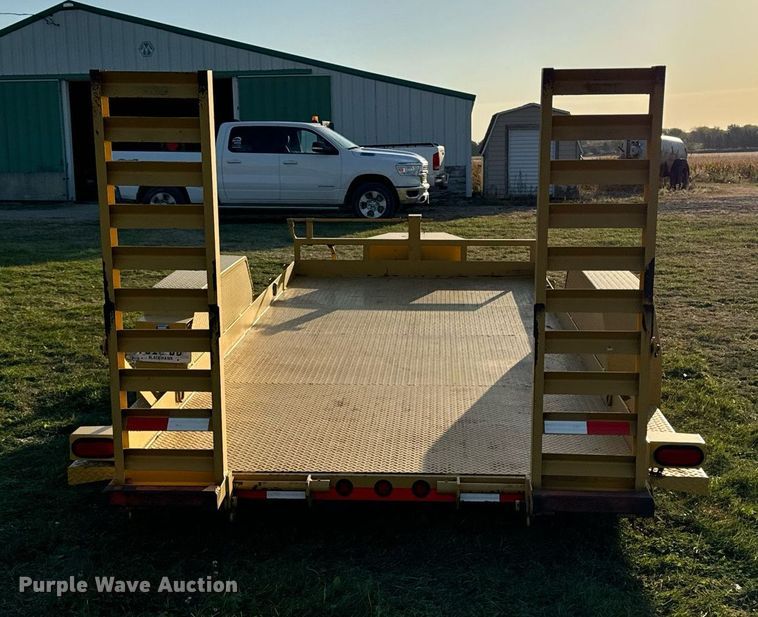 image for item EG6762 2009 Load Trail LTD equipment trailer