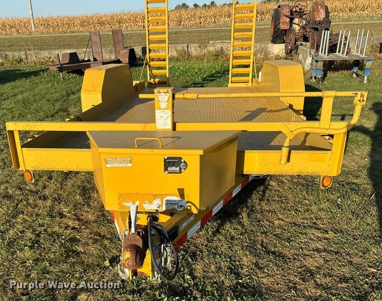 image for item EG6762 2009 Load Trail LTD equipment trailer