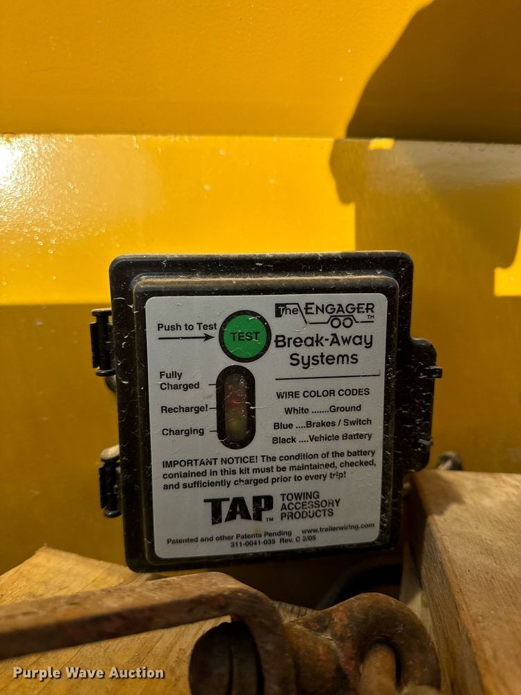 image for item EG6762 2009 Load Trail LTD equipment trailer