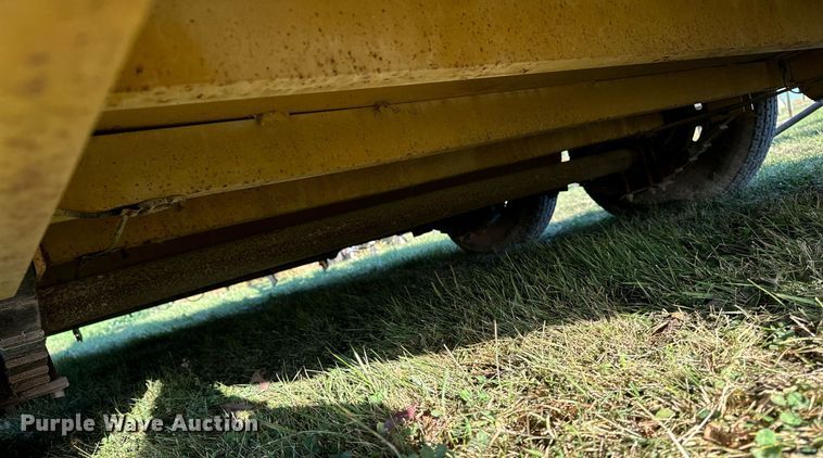 image for item EG6762 2009 Load Trail LTD equipment trailer