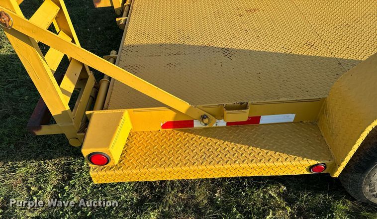 image for item EG6762 2009 Load Trail LTD equipment trailer