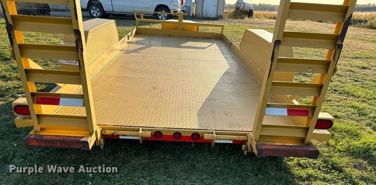 image for item EG6762 2009 Load Trail LTD equipment trailer