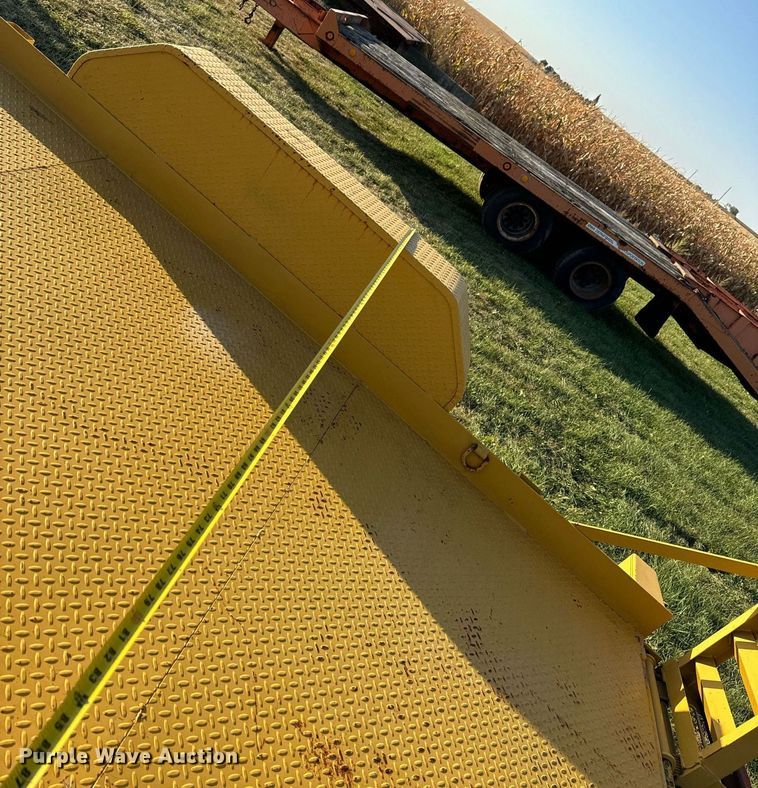 image for item EG6762 2009 Load Trail LTD equipment trailer