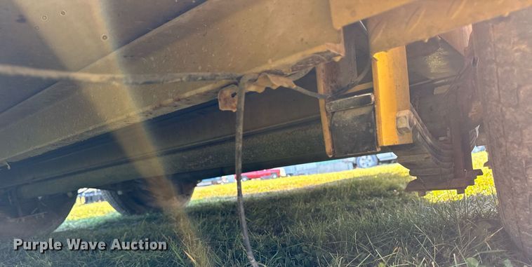 image for item EG6762 2009 Load Trail LTD equipment trailer