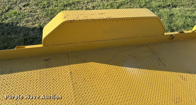 image for item EG6762 2009 Load Trail LTD equipment trailer