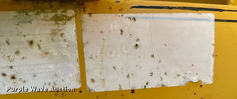 image for item EG6762 2009 Load Trail LTD equipment trailer