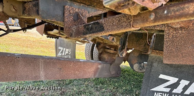 image for item EG6766 2000 Chevrolet C6500 rollback truck