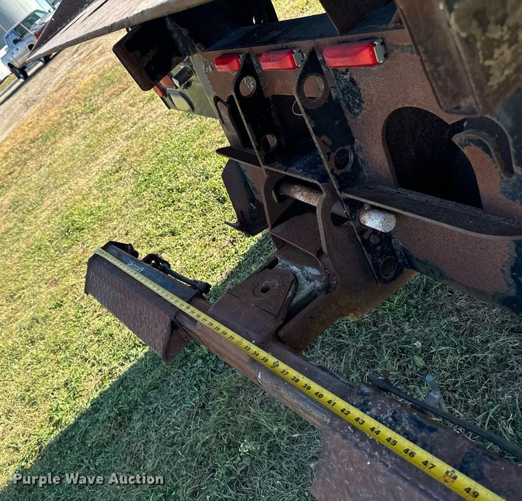 image for item EG6766 2000 Chevrolet C6500 rollback truck