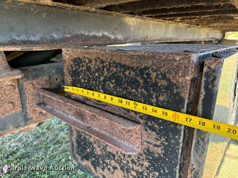 image for item EG6766 2000 Chevrolet C6500 rollback truck