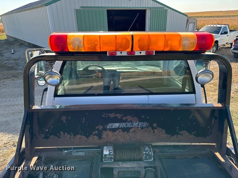 image for item EG6766 2000 Chevrolet C6500 rollback truck