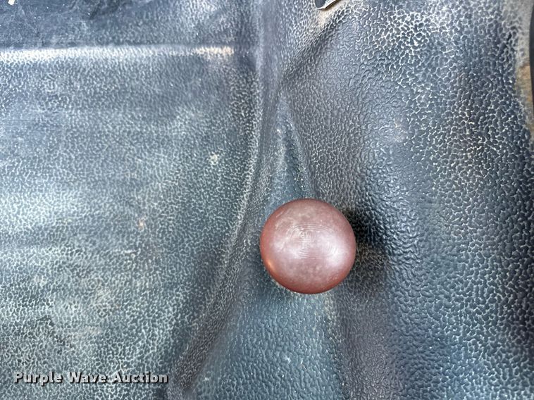 image for item EG6766 2000 Chevrolet C6500 rollback truck