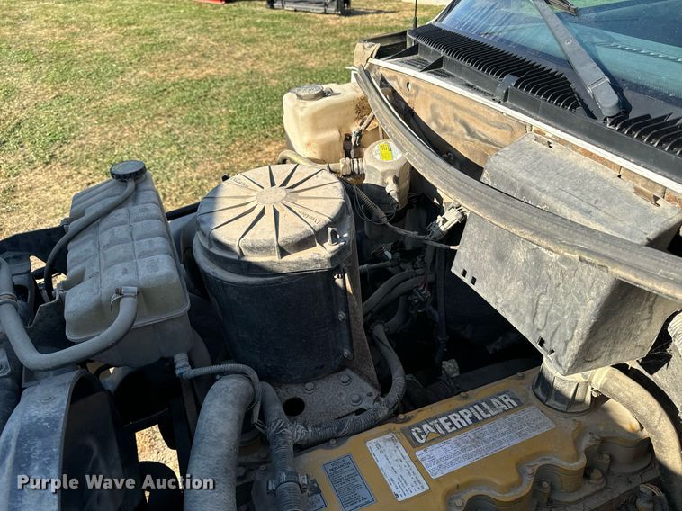 image for item EG6766 2000 Chevrolet C6500 rollback truck