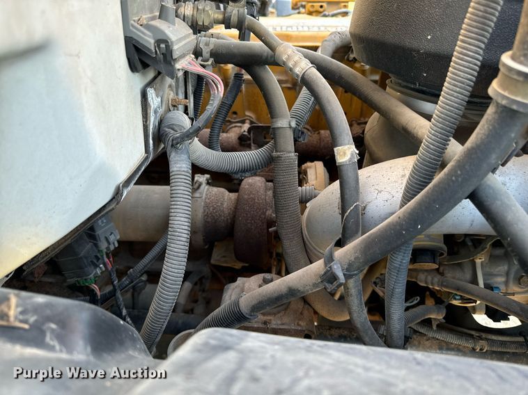 image for item EG6766 2000 Chevrolet C6500 rollback truck