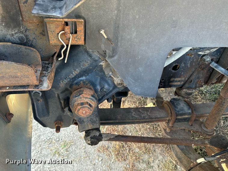 image for item EG6766 2000 Chevrolet C6500 rollback truck