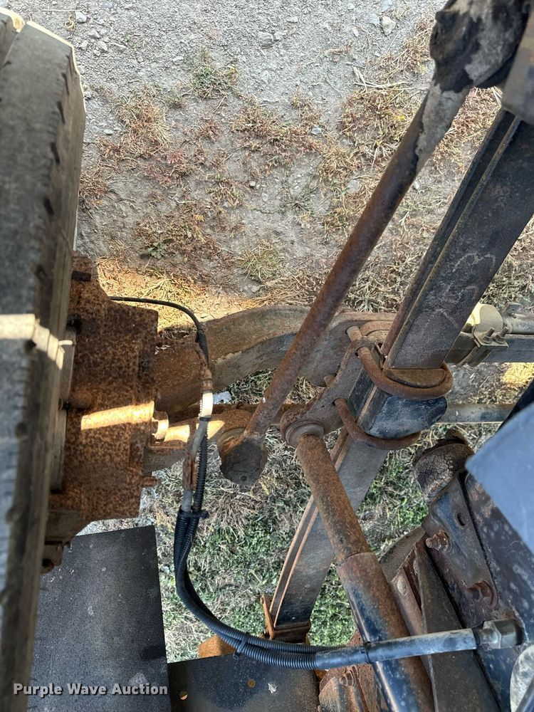 image for item EG6766 2000 Chevrolet C6500 rollback truck